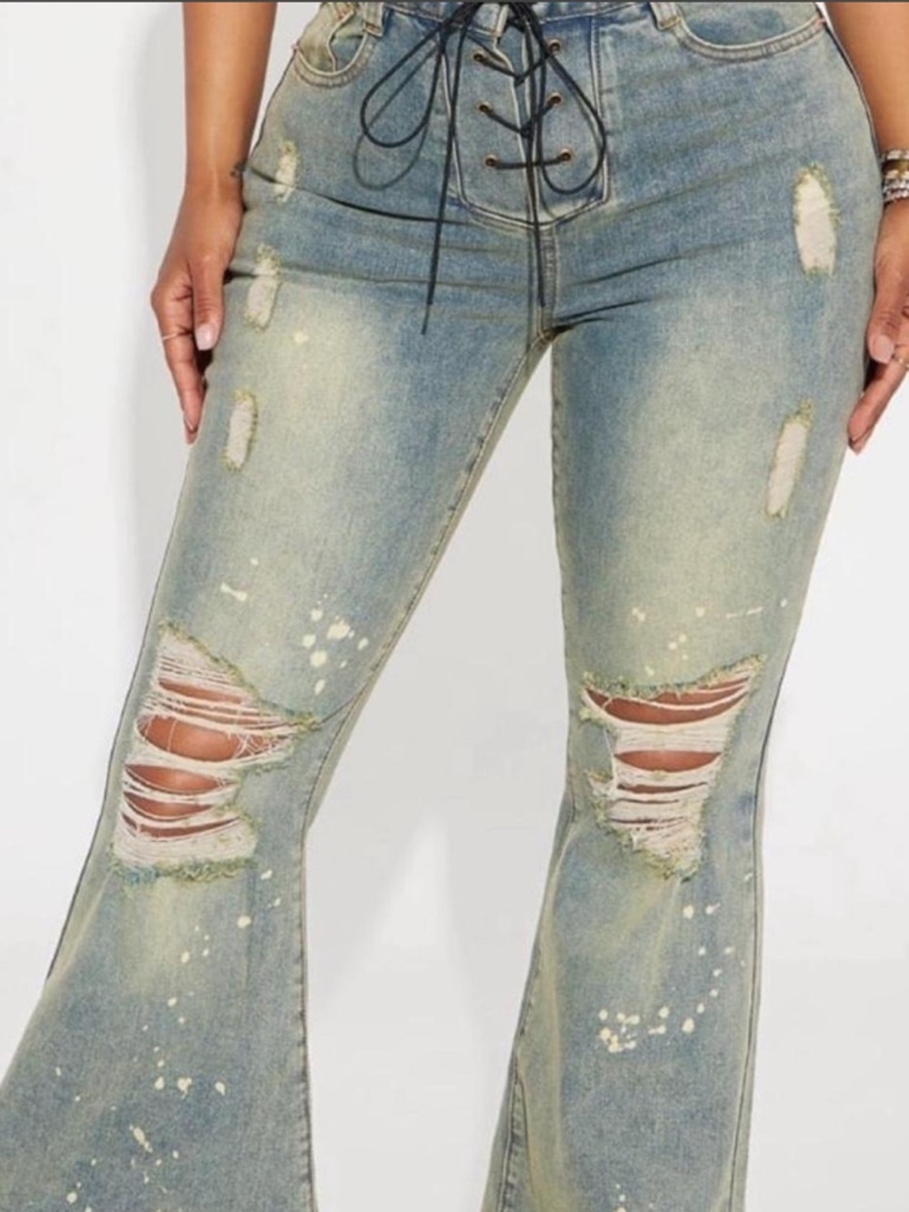 DISTRESSED DENIM - NEW